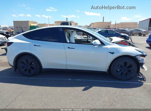 7SAYGDEE9PF685169 2023 TESLA MODEL Y White Панорамний вид салону 360°