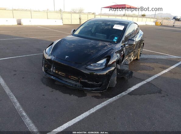 7SAYGDEF1NF575190 2022 TESLA MODEL Y Черный Передняя левая четверть