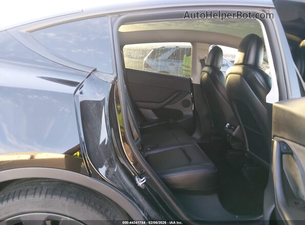 7SAYGDEF1NF575190 2022 TESLA MODEL Y Черный Вид наклейки с VIN-кодом