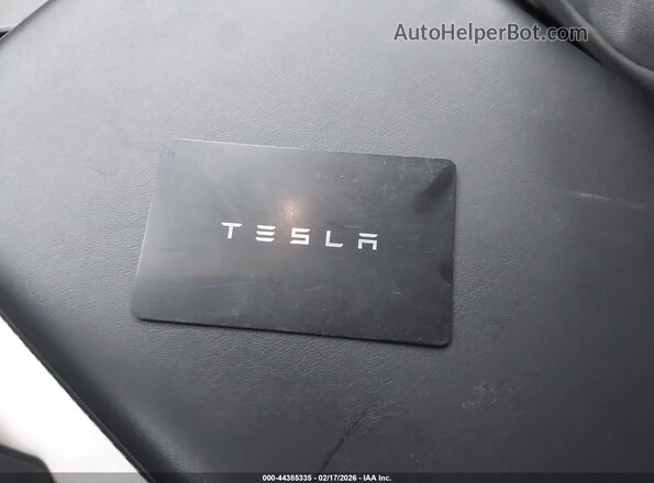 7SAYGDEF3RA320771 2024 TESLA MODEL Y Red Առջևի վահանակի տեսք