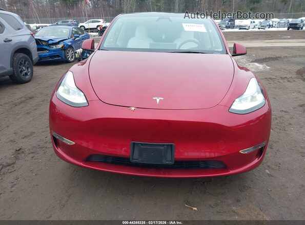 7SAYGDEF3RA320771 2024 TESLA MODEL Y Red Սալոնի հետևի տեսք