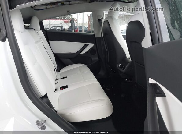 7SAYGDEF5NF410534 2022 TESLA MODEL Y White VIN sticker view