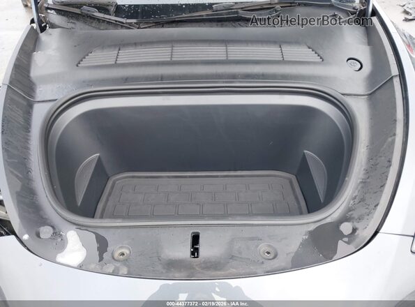 7SAYGDEF6NF465798 2022 TESLA MODEL Y Gray უკანა ხედი