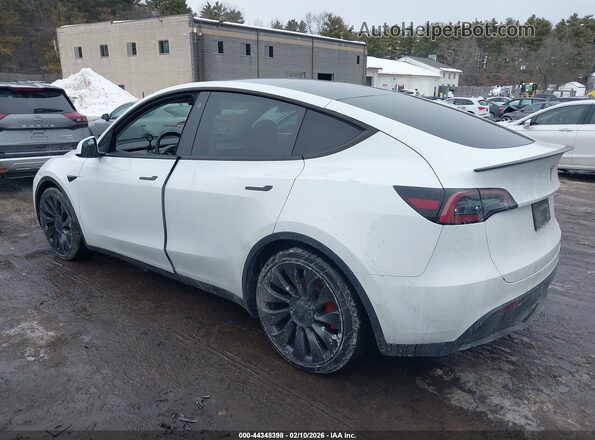 7SAYGDEF7NF308720 2022 TESLA MODEL Y White სალონის 360-გრადუსიანი ხედი