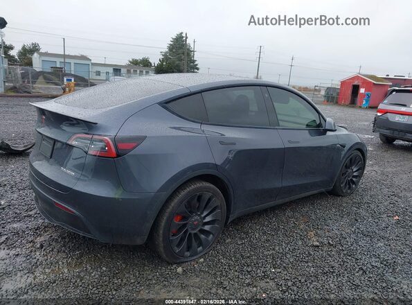 7SAYGDEF7NF374104 2022 TESLA MODEL Y Gray Задня права чверть