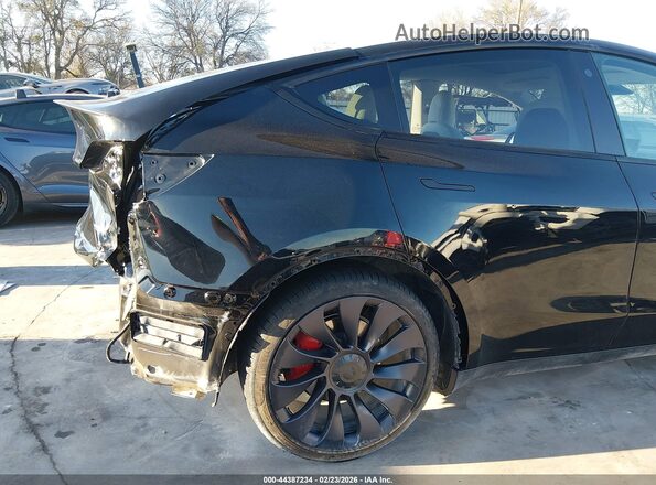 7SAYGDEF9NF313627 2022 TESLA MODEL Y Black 