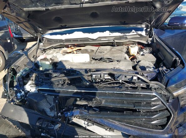 7SVAAABA0SX055173 2025 TOYOTA SEQUOIA Blue Հետևի տեսք