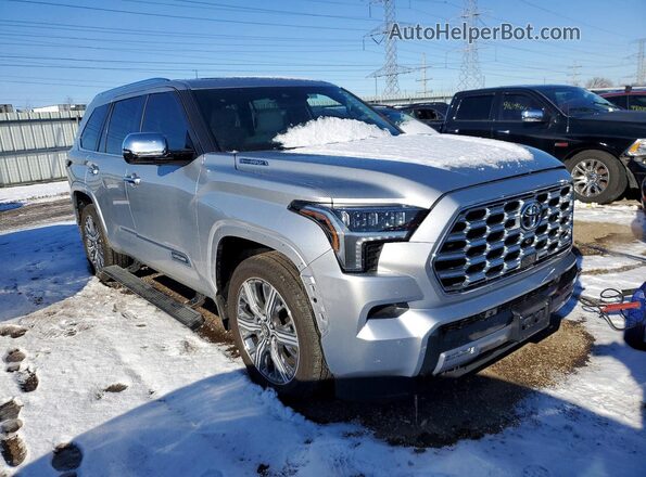 7SVAAABA5SX056089 2025 TOYOTA SEQUOIA Silver Front right