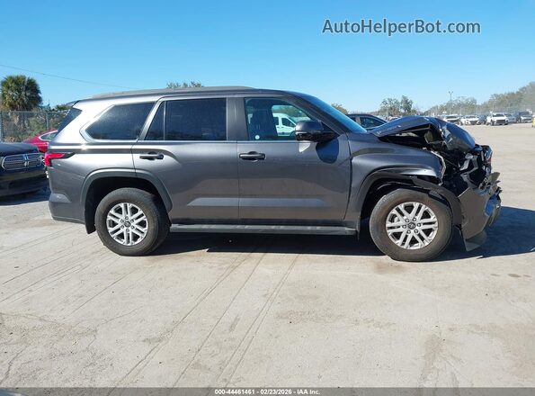 7SVAAABA5SX058991 2025 TOYOTA SEQUOIA Gray Widok wnętrza z tyłu
