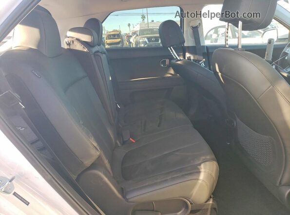 7YAKN4DA1SY040136 2025 HYUNDAI IONIQ White Вид задньої частини салону