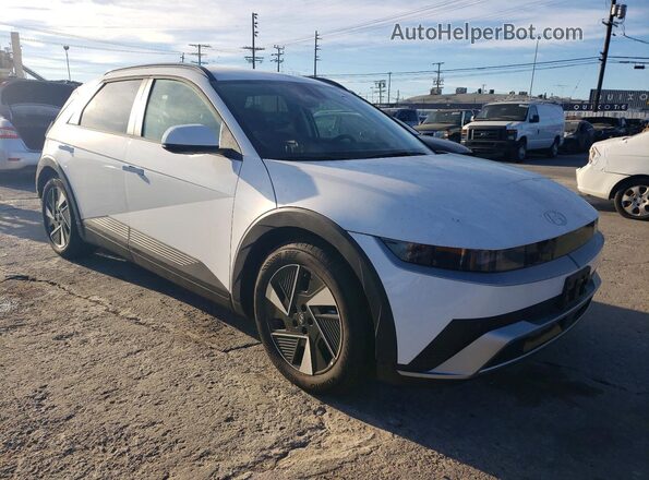 7YAKN4DA1SY040136 2025 HYUNDAI IONIQ White Передня права чверть