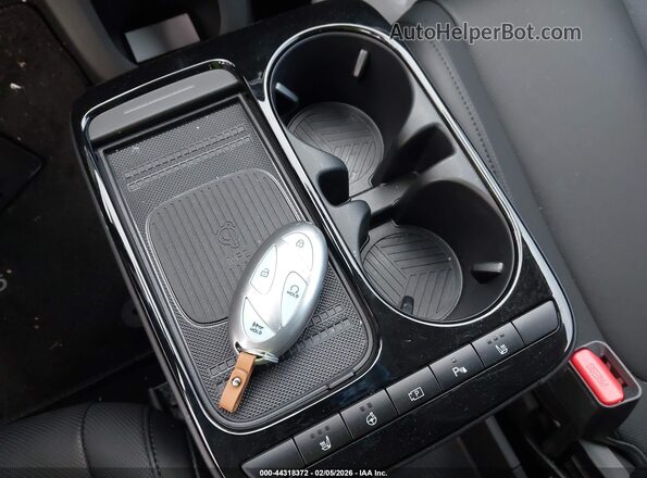 7YAKN4DAXSY033301 2025 HYUNDAI IONIQ 5 Black Dashboard view