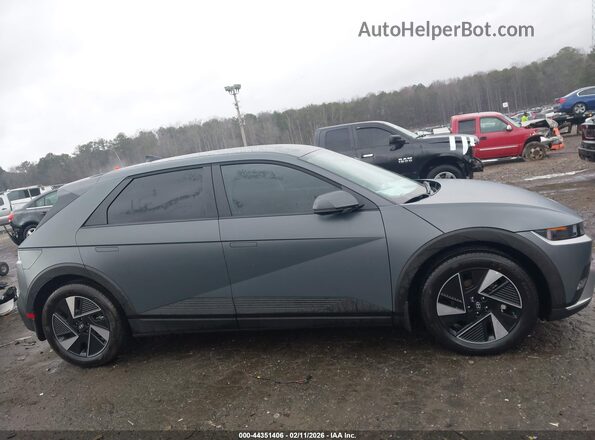 7YAKN4DAXTY045630 2026 HYUNDAI IONIQ 5 Gray უკანა სალონის ხედი