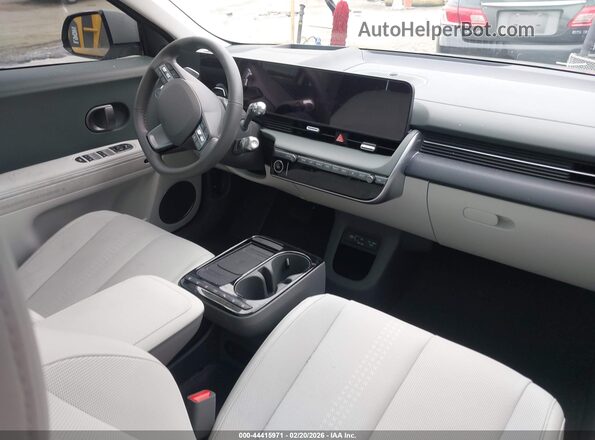 7YAKR4DA3SY033595 2025 HYUNDAI IONIQ 5 Gray Вид салону спереду