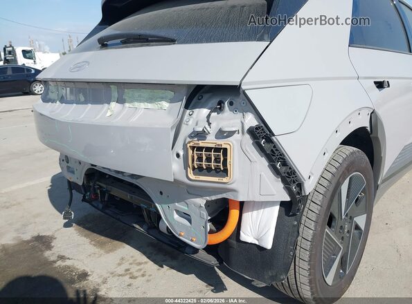 7YAKR4DA4SY024632 2025 HYUNDAI IONIQ 5 Gray Widok z przodu