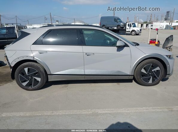 7YAKR4DA4SY024632 2025 HYUNDAI IONIQ 5 Gray Widok wnętrza 360 stopni