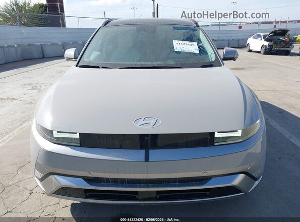 7YAKR4DA4SY024632 2025 HYUNDAI IONIQ 5 Gray Widok wnętrza z tyłu