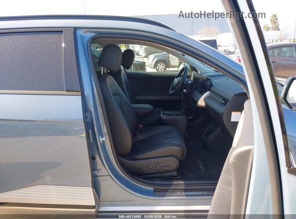 7YAKR4DA7SY032062 2025 HYUNDAI IONIQ 5 Blue Front interior view