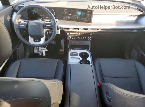 7YAMYFS59TY001636 2026 HYUNDAI IONIQ Белый Вид панели приборов