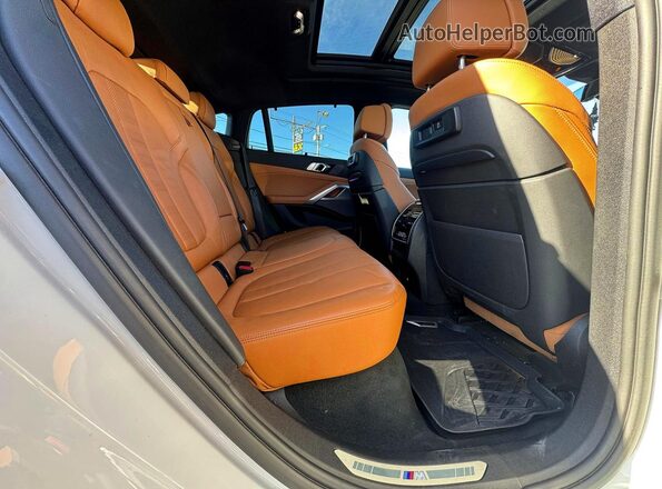 5UXCY6C01M9F28752 2021 BMW X6 White უკანა ხედი