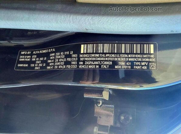 ZASPAJAN7L7C89828 2020 ALFA ROMEO STELVIO Черный Вид задней части салона