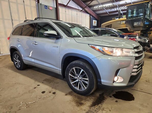 5TDJGRFH7HS026430 2017 TOYOTA HIGHLANDER HYBRID Silver 