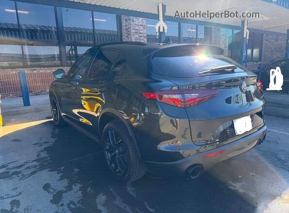 ZASPAJAN7L7C89828 2020 ALFA ROMEO STELVIO Черный Передняя правая четверть