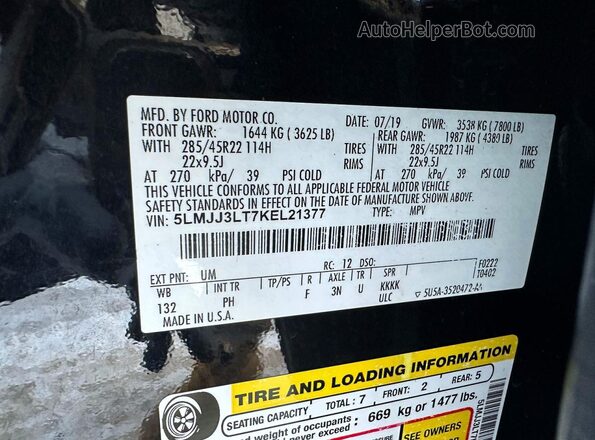 5LMJJ3LT7KEL21377 2019 LINCOLN NAVIGATOR Черный Вид задней части салона