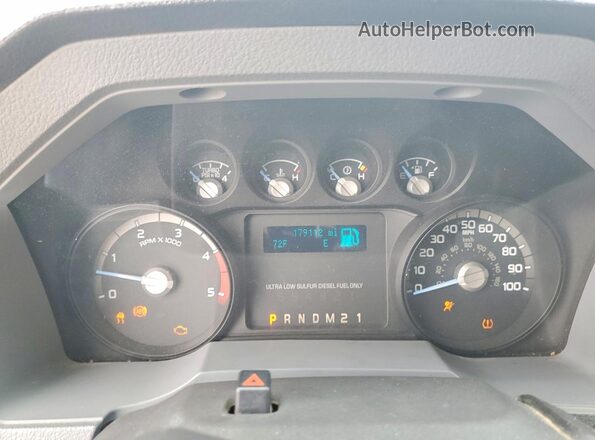 1FT7X2BT7GEA13452 2016 FORD F250 Белый Вид задних сидений