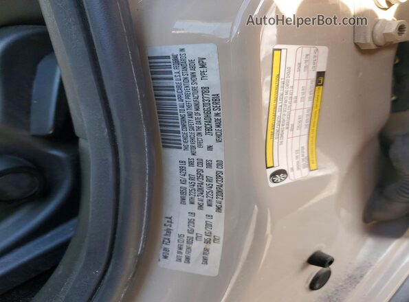 ZFBCFADH6GZ037788 2016 FIAT 500L Tan VIN კოდის სტიკერის ხედი