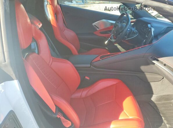 1G1YB3D41M5101156 2021 CHEVROLET CORVETTE Белый Вид задней части салона