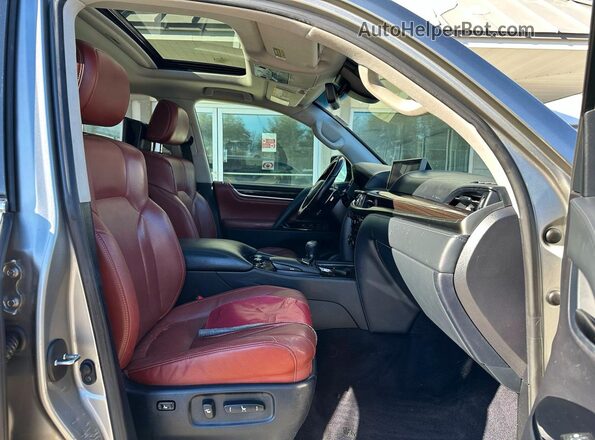 JTJHY7AX1J4257689 2018 LEXUS LX Золотой Вид сзади