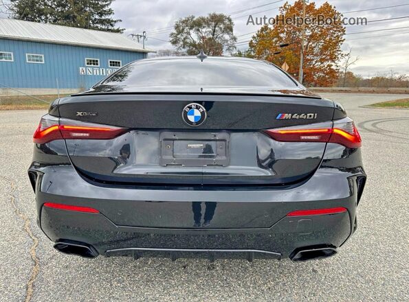 WBA13AR09MCF20741 2021 BMW M4 Черный Панорамный вид салона 360°