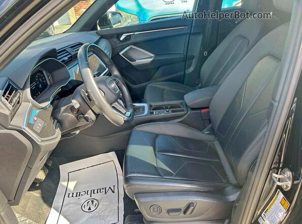 WA1DECF34R1094102 2024 AUDI Q3 Black 
