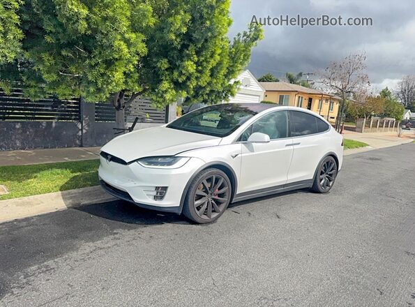 5YJXCDE48HF061148 2017 TESLA MODEL X White 