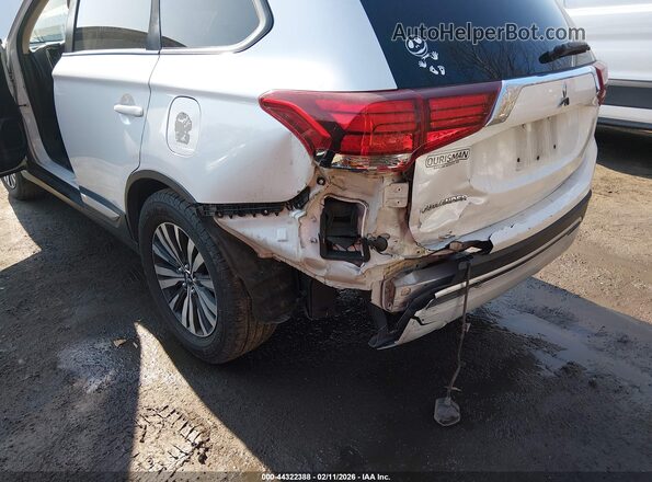JA4AD2A32LZ009239 2020 MITSUBISHI OUTLANDER Белый Вид спереди