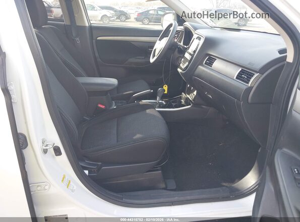 JA4AD2A36JZ010004 2018 MITSUBISHI OUTLANDER White 