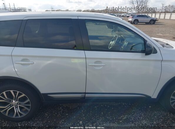 JA4AD2A36JZ010004 2018 MITSUBISHI OUTLANDER White 