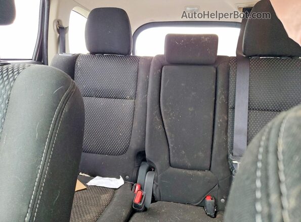 JA4AD2A37HZ031292 2017 MITSUBISHI OUTLANDER Серебряный Вид задних сидений