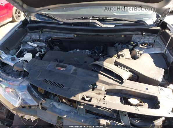 JA4AD3A30HZ063278 2017 MITSUBISHI OUTLANDER Silver Widok z tyłu
