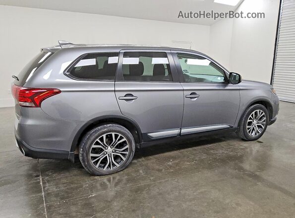 JA4AD3A30JZ066655 2018 MITSUBISHI OUTLANDER Silver 