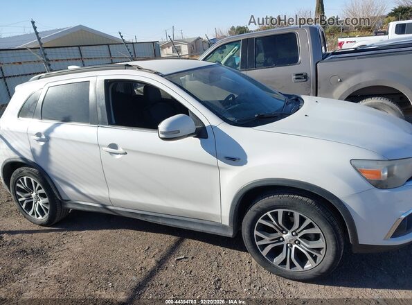 JA4AP4AWXHZ025497 2017 MITSUBISHI OUTLANDER SPORT White Widok wnętrza z tyłu