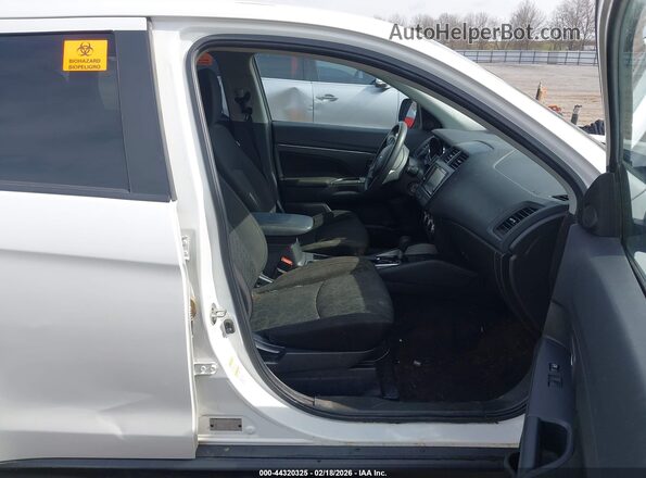 JA4APUAU0MU031878 2021 MITSUBISHI OUTLANDER SPORT White Вид салону спереду