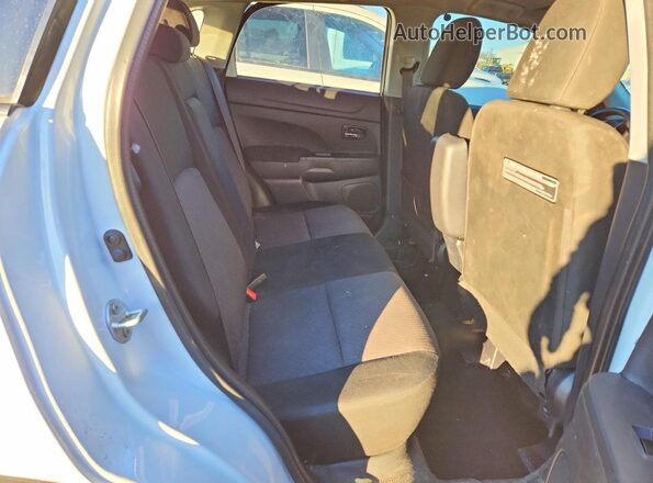 JA4AR3AW7GZ057178 2016 MITSUBISHI OUTLANDER White Вид задньої частини салону