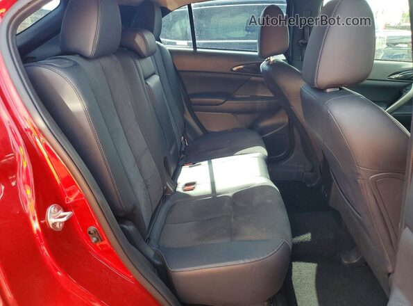 JA4ATWAA2SZ004257 2025 MITSUBISHI ECLIPSE Red Vista de los asientos traseros