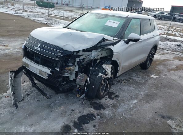 JA4J3VA81RZ065035 2024 MITSUBISHI OUTLANDER White Przód lewy
