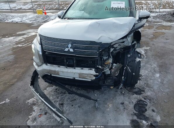 JA4J3VA81RZ065035 2024 MITSUBISHI OUTLANDER White Widok z przodu
