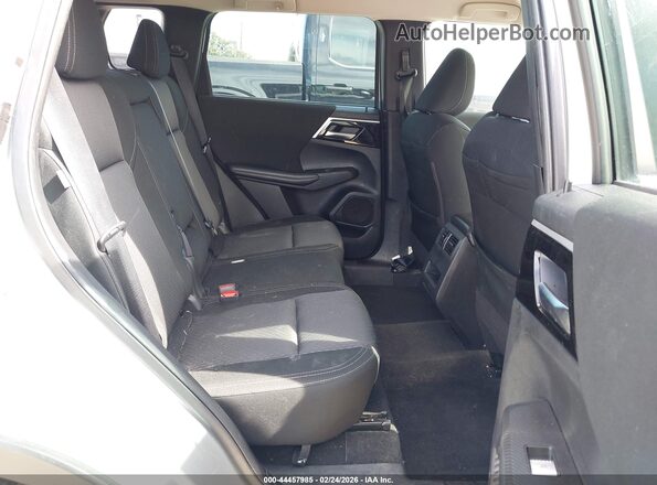 JA4J4TA86PZ028822 2023 MITSUBISHI OUTLANDER Silver Vista de la etiqueta del VIN