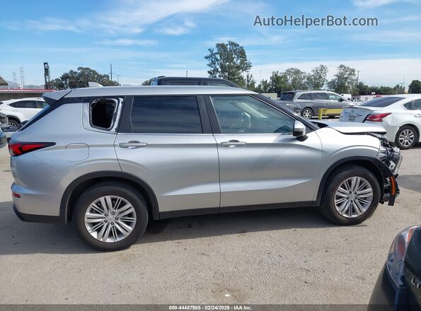 JA4J4TA86PZ028822 2023 MITSUBISHI OUTLANDER Silver Vista interior trasera