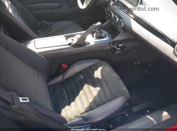 JC1NFAEK4H0118145 2017 FIAT 124 SPIDER Red Սալոնի դիմացի տեսք